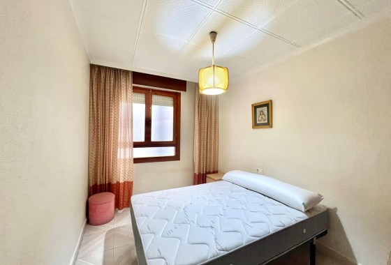 Herverkoop - Appartement / Flat -
Torrevieja - Acequion
