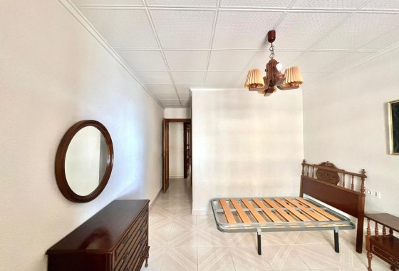 Herverkoop - Appartement / Flat -
Torrevieja - Acequion