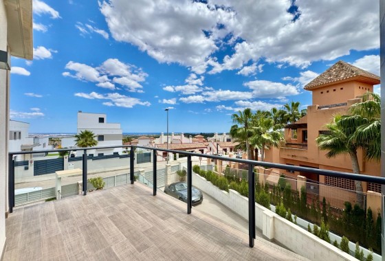 Revente - Villa Individuelle -
San Miguel de Salinas - Bellavista