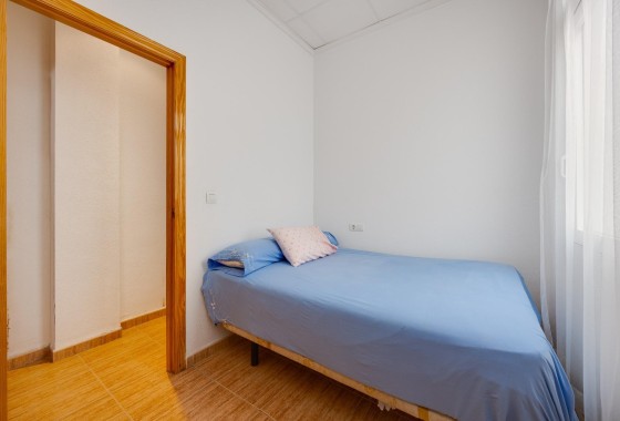 Revente - Appartement -
Torrevieja - Paseo Maritimo