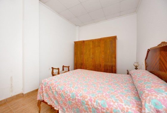 Revente - Appartement -
Torrevieja - Paseo Maritimo