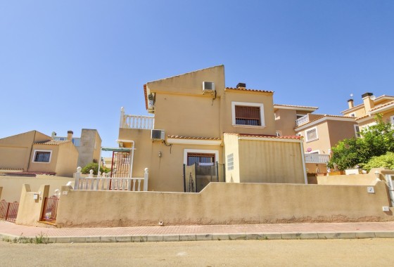 Herverkoop - Vrijstaande Villa -
Villamartín