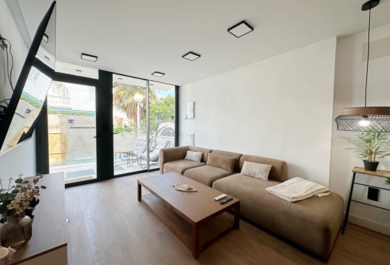 Revente - Maison de ville -
Torrevieja - Torrevieja - Aguas Nuevas