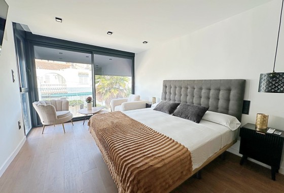 Revente - Maison de ville -
Torrevieja - Torrevieja - Aguas Nuevas