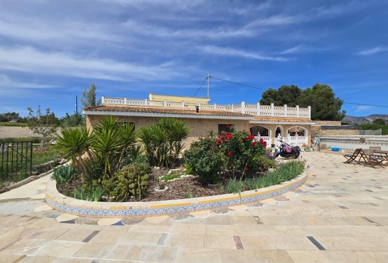 Revente - Villa individuelle -
Sax