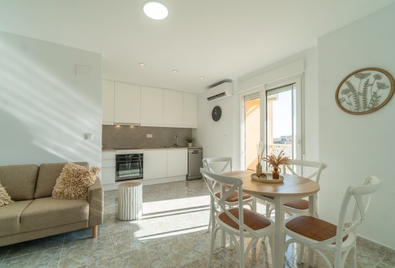 Herverkoop - Appartement / Flat -
Torrevieja - La Mata