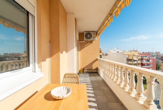 Herverkoop - Appartement / Flat -
Torrevieja - La Mata