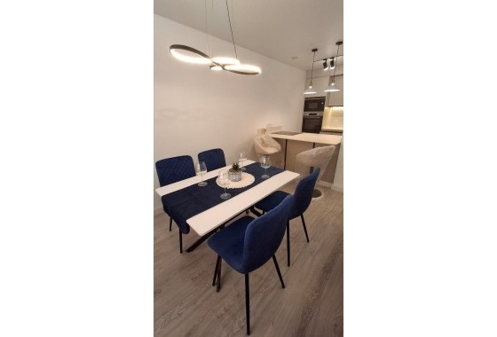 Revente - Appartement -
Torrevieja - Playa Acequion