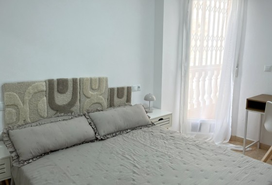 Resale - Apartment / Flat -
Torrevieja - Curva del Palangre