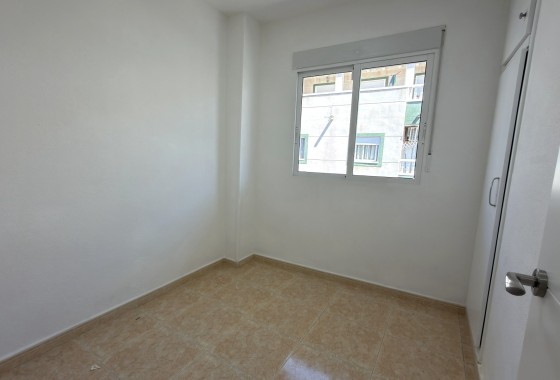 Resale - Apartment / Flat -
Torrevieja - Curva del Palangre