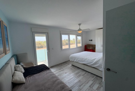Wiederverkauf - Freistehende Villa -
Torrevieja - La Siesta
