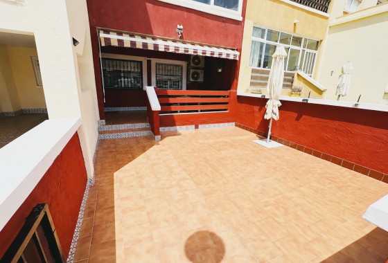Wiederverkauf - Wohnung / Apartment -
Los Altos - Dream Hills - Dream Hills 2