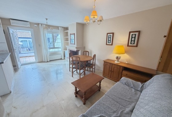 Resale - Apartment / Flat -
Rioja