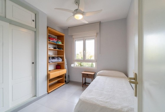 Revente - Appartement -
Orihuela Costa - Campoamor