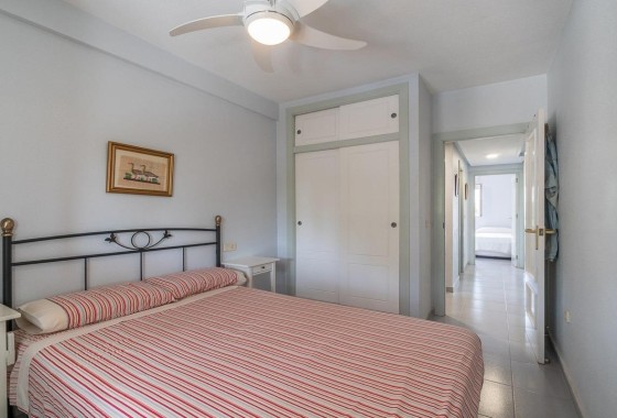 Revente - Appartement -
Orihuela Costa - Campoamor
