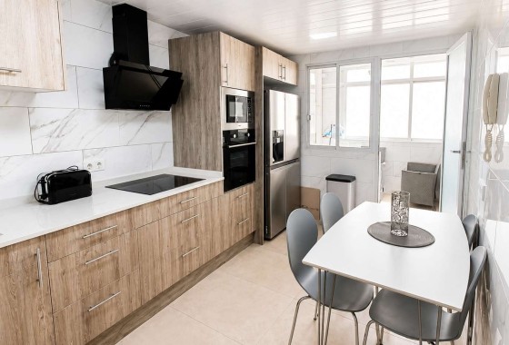 Wiederverkauf - Wohnung / Apartment -
Algorfa