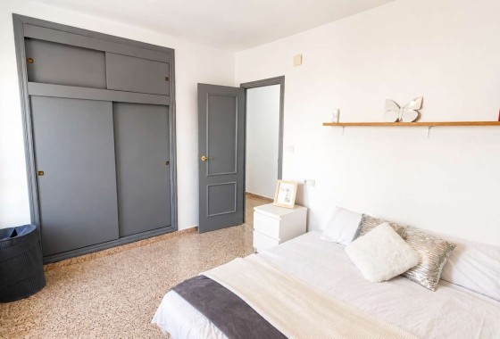 Wiederverkauf - Wohnung / Apartment -
Algorfa