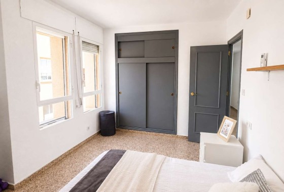 Wiederverkauf - Wohnung / Apartment -
Algorfa