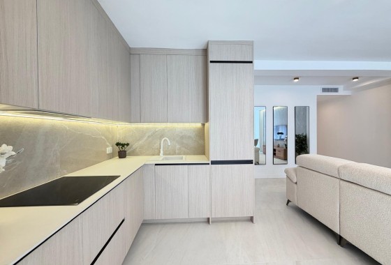 Revente - Appartement -
Torrevieja - Playa del Cura