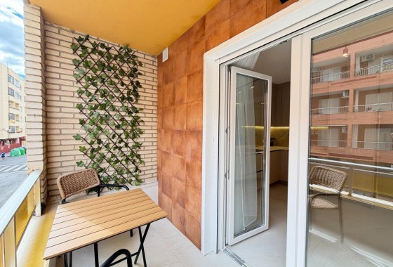 Revente - Appartement -
Torrevieja - Playa del Cura