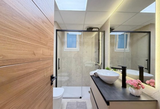 Revente - Appartement -
Torrevieja - Playa del Cura