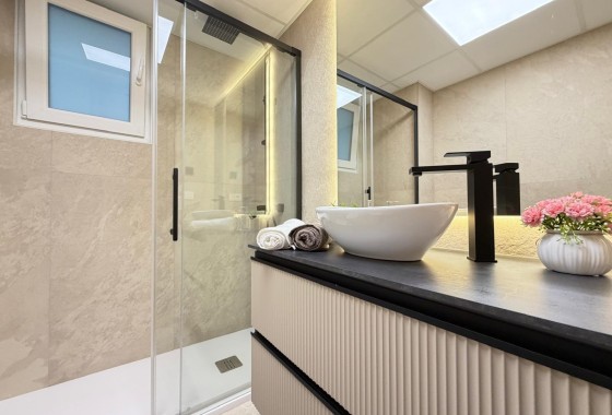 Revente - Appartement -
Torrevieja - Playa del Cura