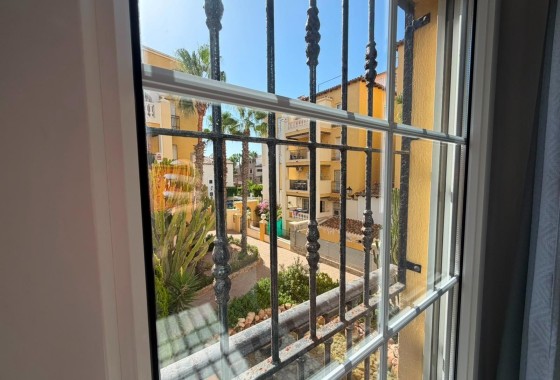 Revente - Appartement -
Torrevieja - Aldea del mar