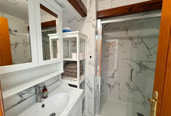 Revente - Appartement -
Torrevieja - Aldea del mar