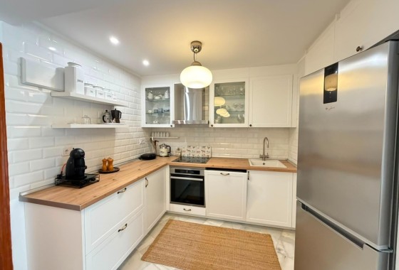 Revente - Appartement -
Torrevieja - Aldea del mar