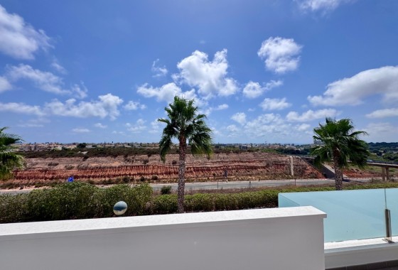Herverkoop - Rijhuis -
Cabo Roig