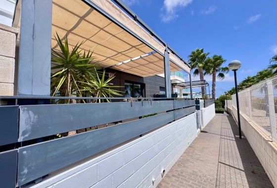 Herverkoop - Rijhuis -
Cabo Roig