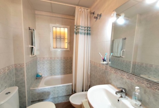 Wiederverkauf - Wohnung / Apartment -
La Zenia