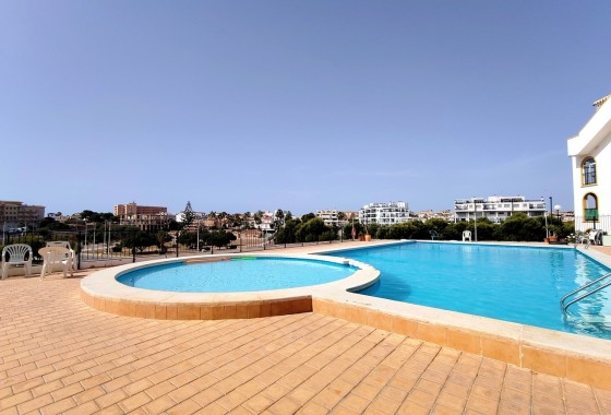 Wiederverkauf - Wohnung / Apartment -
La Zenia