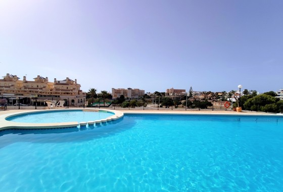 Wiederverkauf - Wohnung / Apartment -
La Zenia