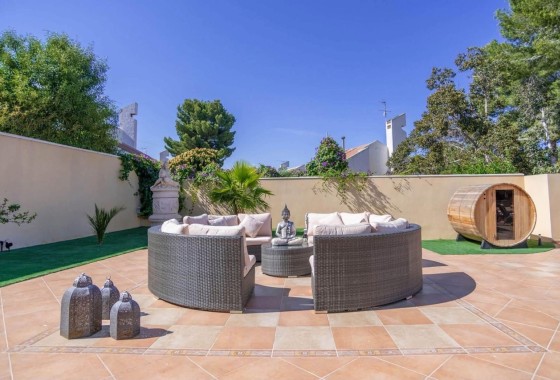 Herverkoop - Vrijstaande Villa -
San Miguel de Salinas