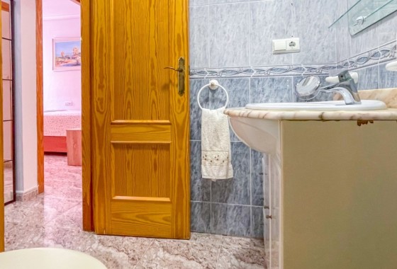 Herverkoop - Appartement / Flat -
Torrevieja