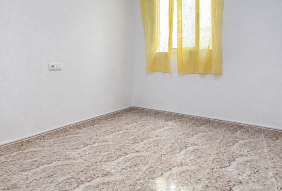 Herverkoop - Appartement / Flat -
Torrevieja