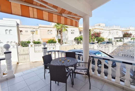 Herverkoop - Vrijstaande Villa -
San Miguel de Salinas - Blue Lagoon