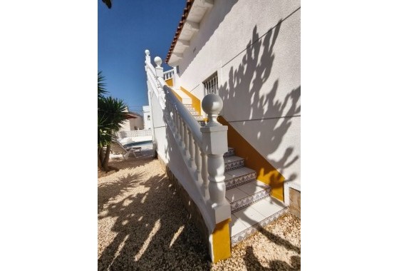 Herverkoop - Vrijstaande Villa -
San Miguel de Salinas - Blue Lagoon