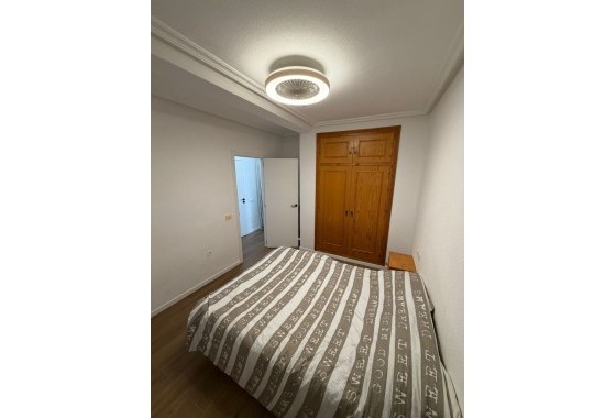 Herverkoop - Appartement / Flat -
Orihuela Costa - Punta Prima