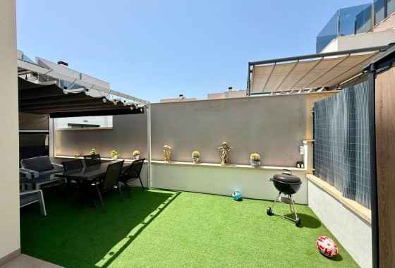 Revente - Appartement -
Torrevieja - Aguas Nuevas