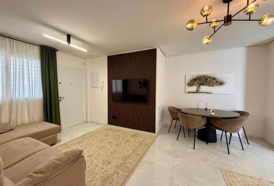 Revente - Appartement -
Torrevieja - Aguas Nuevas