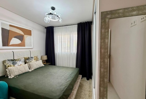 Revente - Appartement -
Torrevieja - Aguas Nuevas