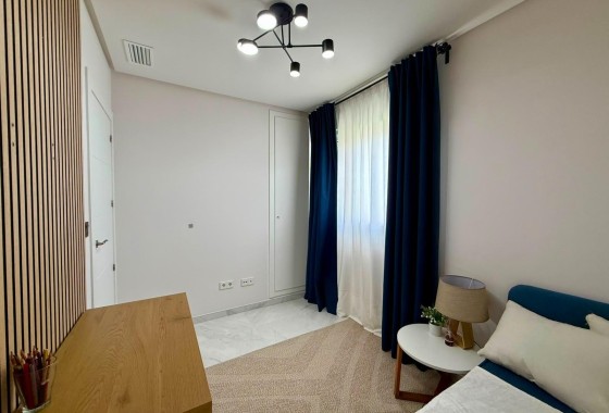 Revente - Appartement -
Torrevieja - Aguas Nuevas