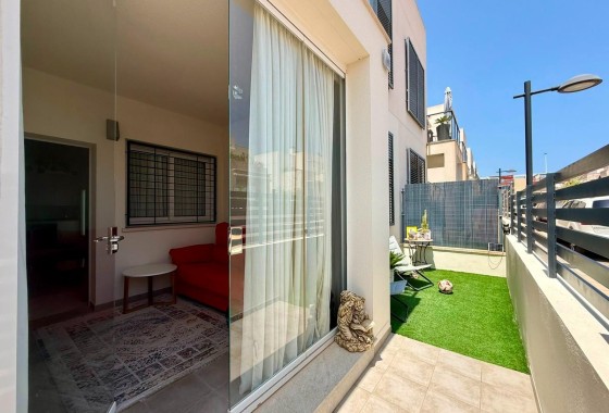 Revente - Appartement -
Torrevieja - Aguas Nuevas
