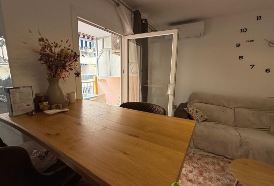 Herverkoop - Appartement / Flat -
Torrevieja - Playa de los Locos