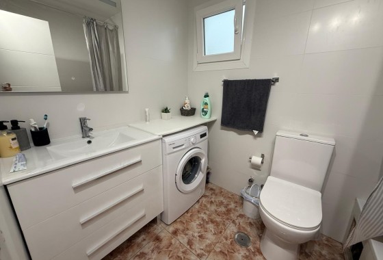 Herverkoop - Appartement / Flat -
Torrevieja - Playa de los Locos