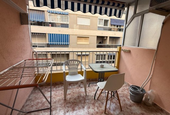 Herverkoop - Appartement / Flat -
Torrevieja - Playa de los Locos