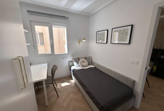 Revente - Appartement -
Torrevieja - Playa del Cura