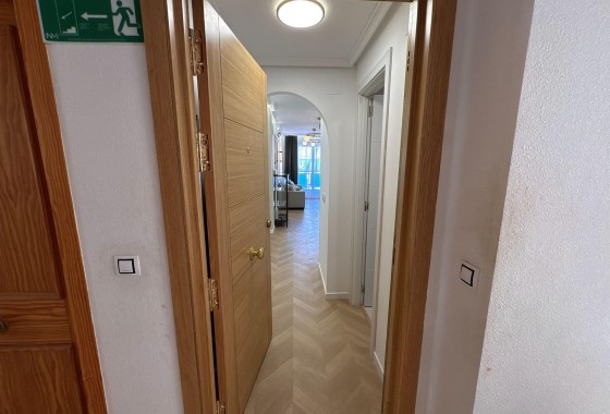 Revente - Appartement -
Torrevieja - Playa del Cura